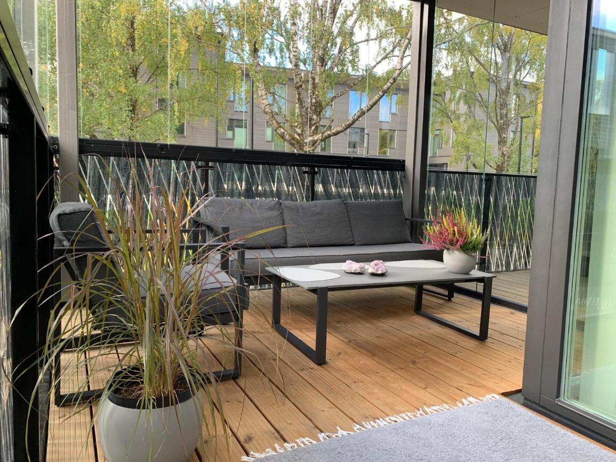 Oeoe Street Premium Apartment With Terrace Tartu Buitenkant foto